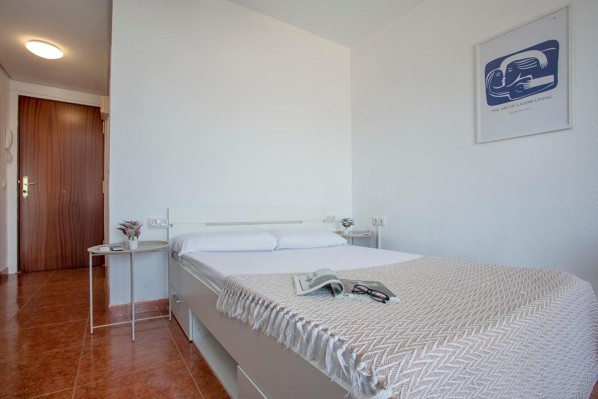 Sunstay Loft Seaview เบนัลมาเดนา ภายนอก รูปภาพ