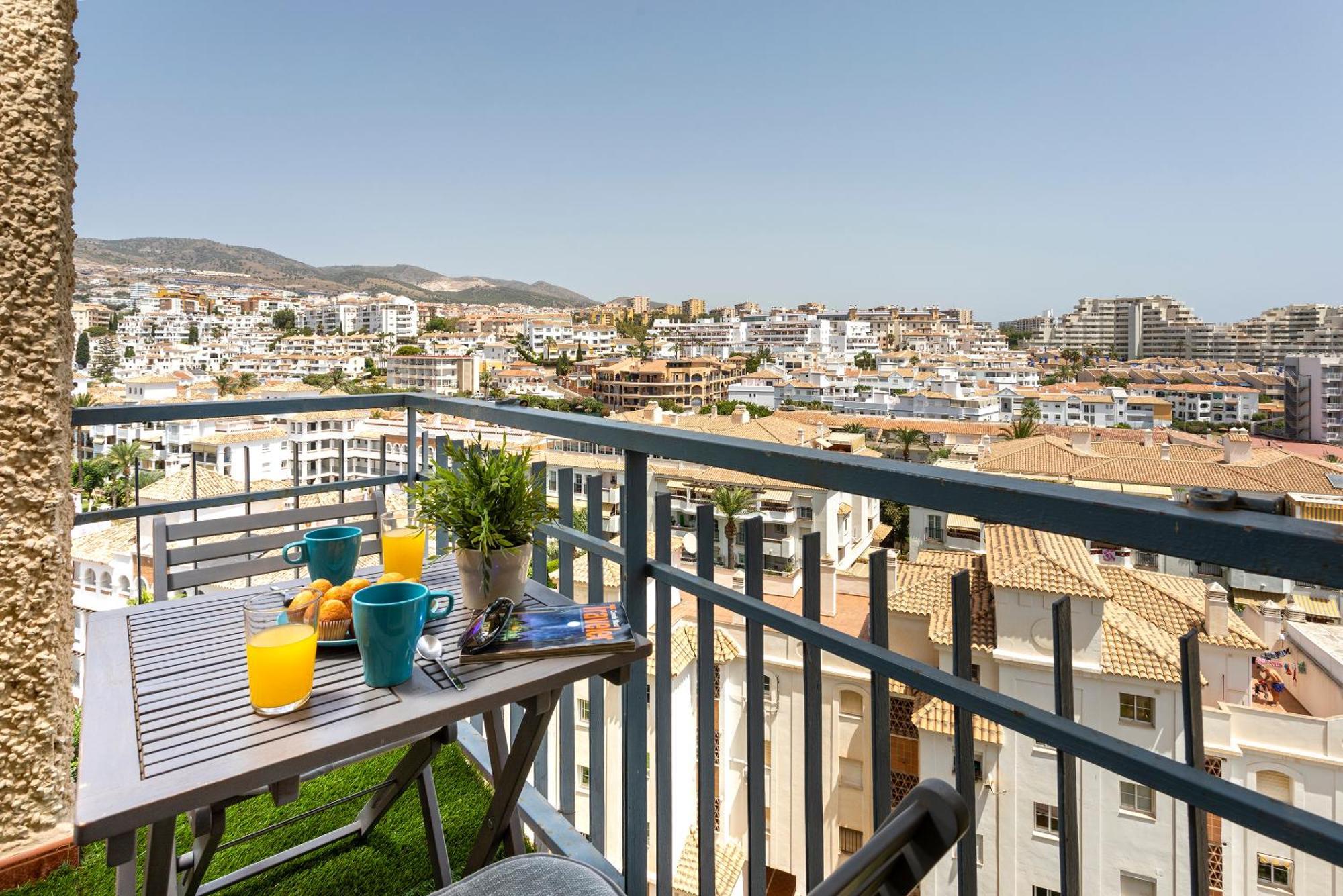 Sunstay Loft Seaview เบนัลมาเดนา ภายนอก รูปภาพ